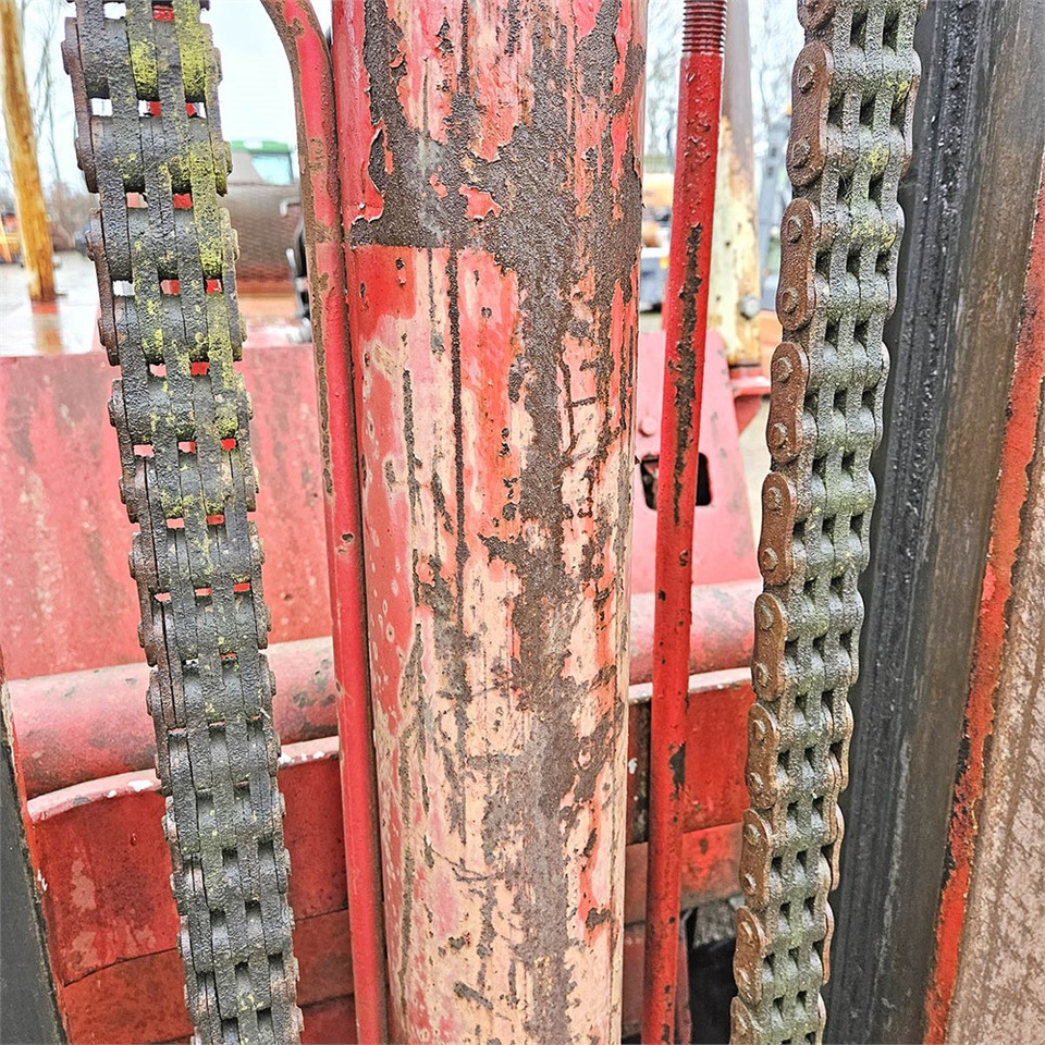 Villás targonca O&K V40: 18 kép. Villás targonca O&K V40: 18 kép.