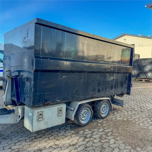 PHV ECE-R13 - Autó utánfutó: 2 kép. PHV ECE-R13 - Autó utánfutó: 2 kép.