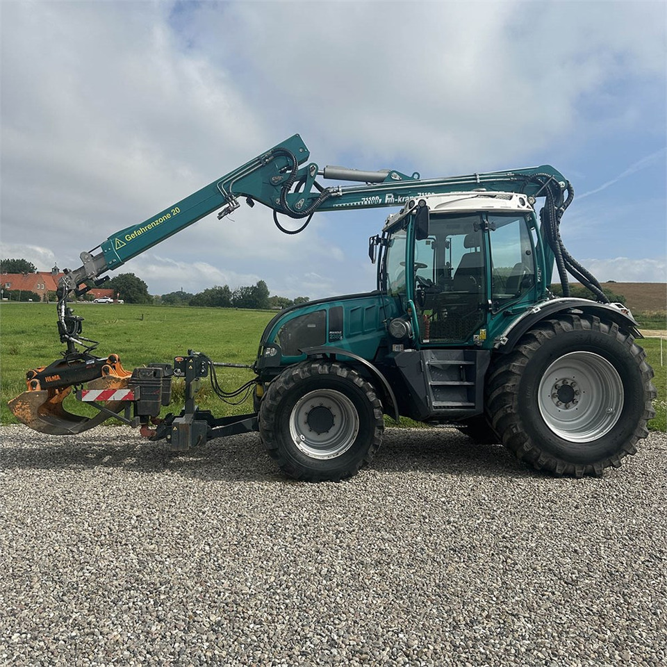 PM Pfanzelt PM-Trac 2385.5 - Erdészeti traktor: 4 kép. PM Pfanzelt PM-Trac 2385.5 - Erdészeti traktor: 4 kép.