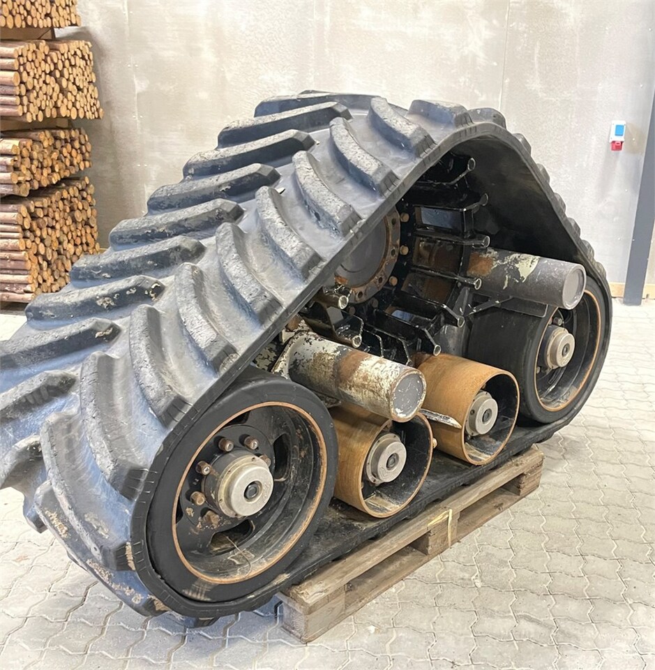 Poluzzi Track System Winder 30 - Traktor: 5 kép. Poluzzi Track System Winder 30 - Traktor: 5 kép.