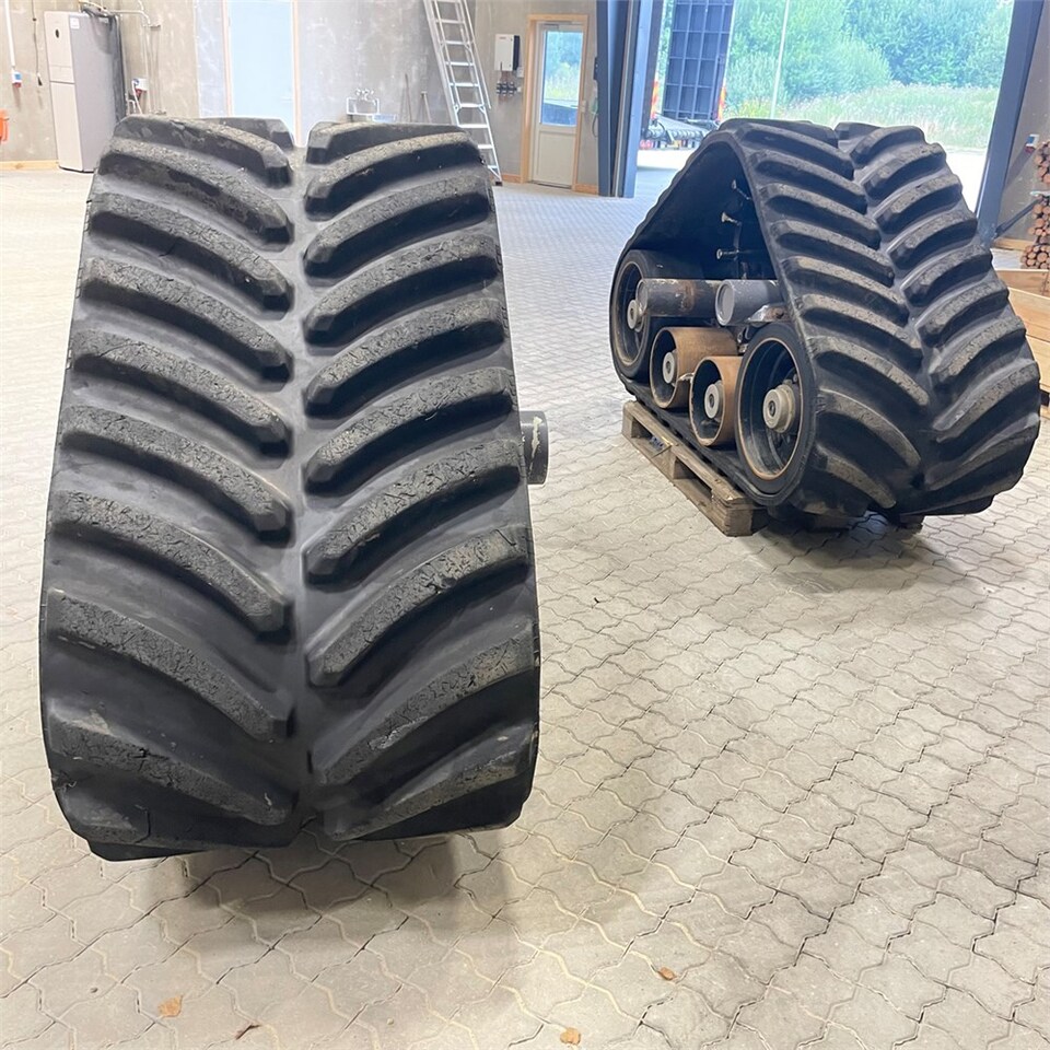 Poluzzi Track System Winder 30 - Traktor: 3 kép. Poluzzi Track System Winder 30 - Traktor: 3 kép.