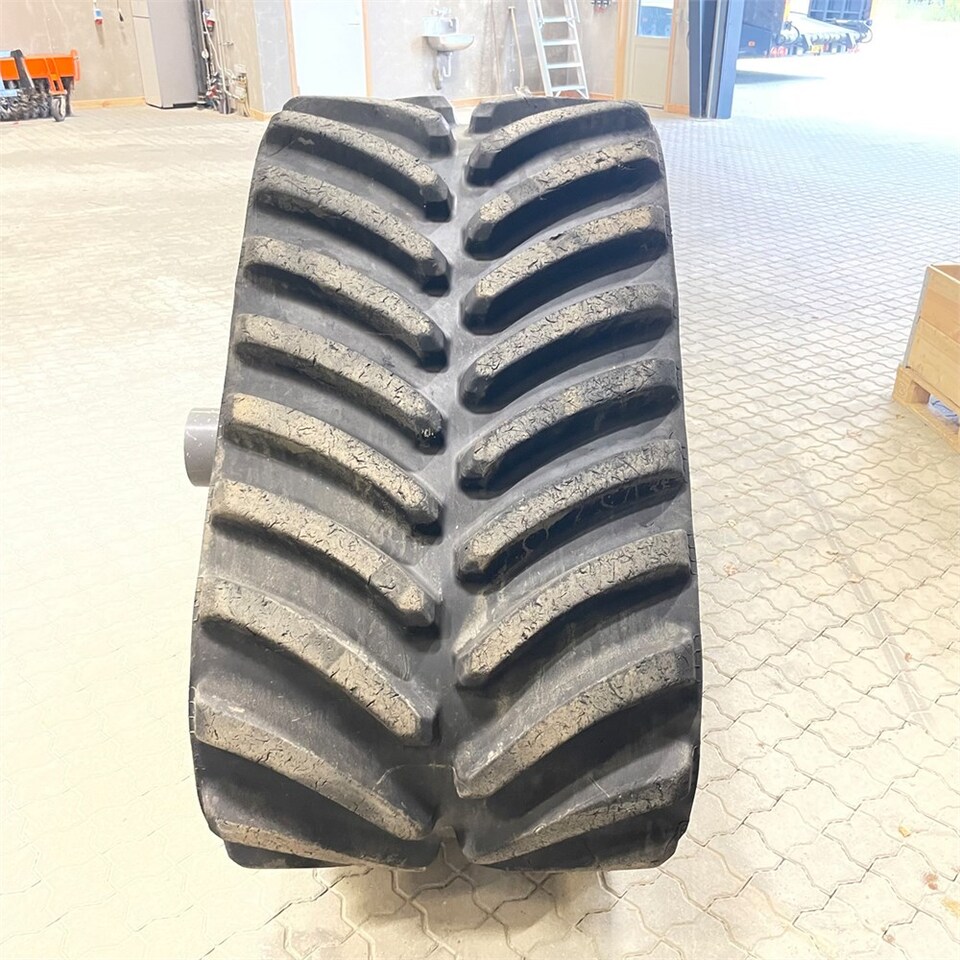 Poluzzi Track System Winder 30 - Traktor: 2 kép. Poluzzi Track System Winder 30 - Traktor: 2 kép.