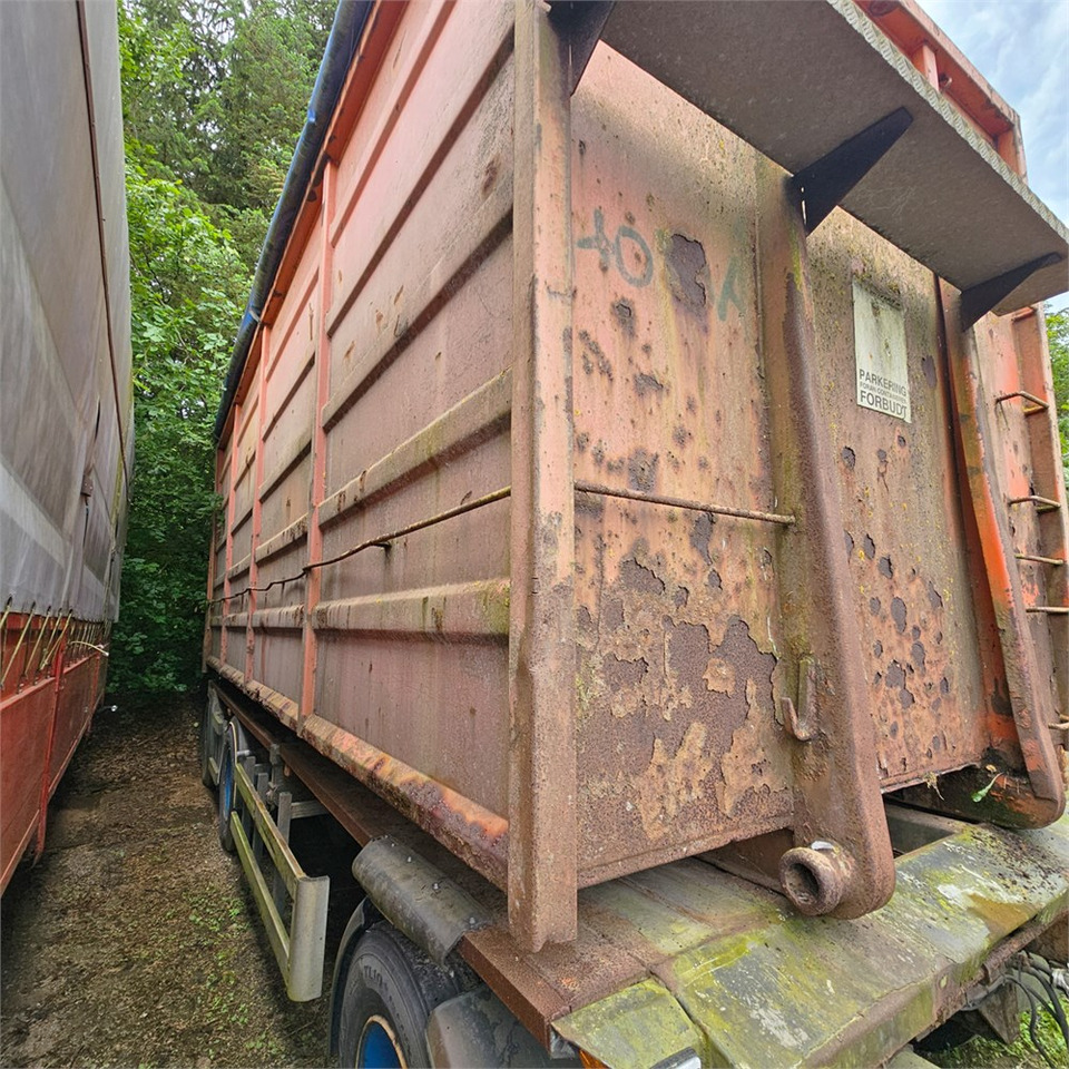 MTDK P324 - Pótkocsi: 5 kép. MTDK P324 - Pótkocsi: 5 kép.