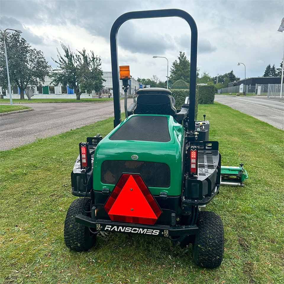 Ransomes Highway 3 4WD - Kerti fűkasza: 5 kép. Ransomes Highway 3 4WD - Kerti fűkasza: 5 kép.