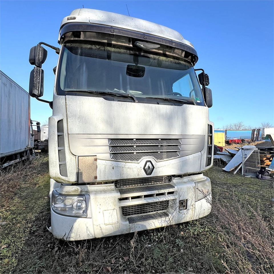 Renault 410 DXI Premimium - Alvaz teherautó: 3 kép. Renault 410 DXI Premimium - Alvaz teherautó: 3 kép.