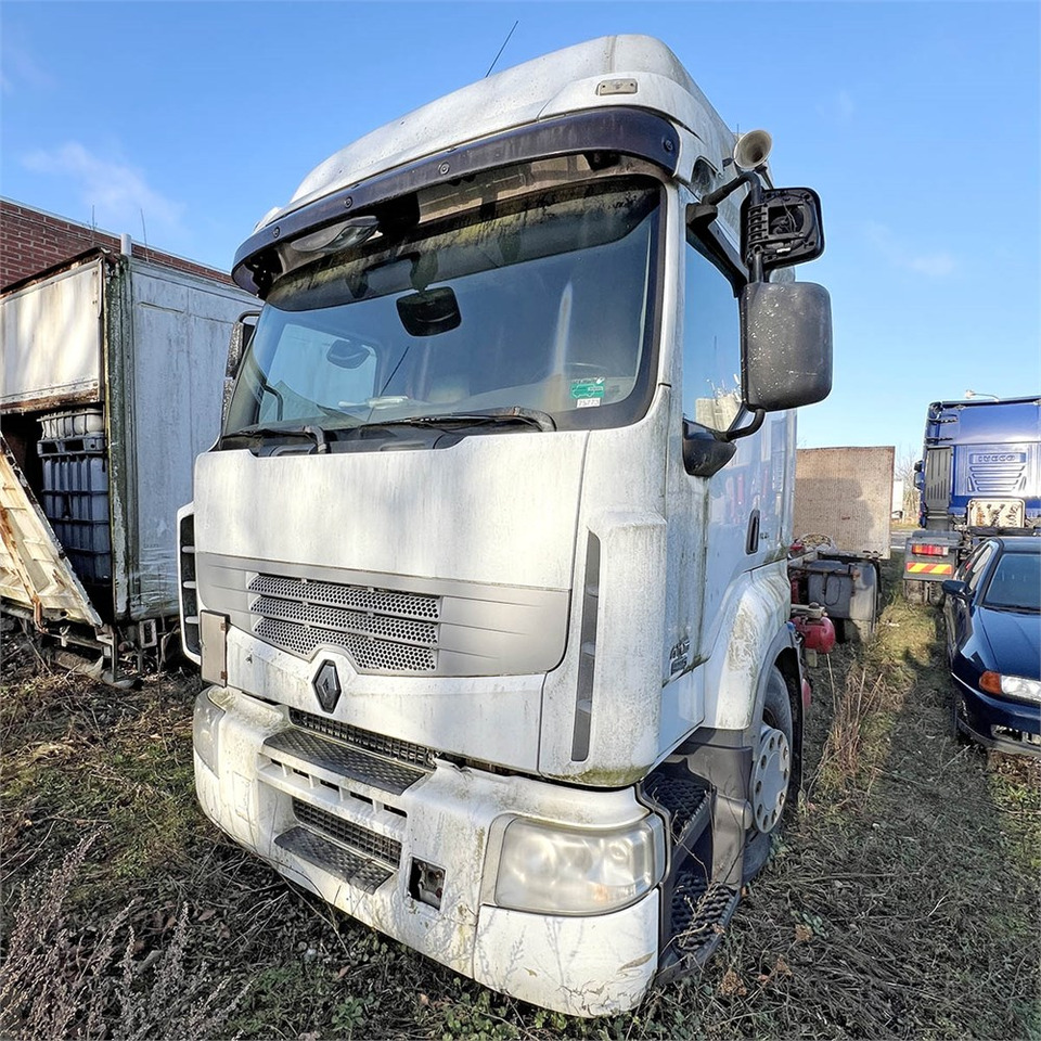 Renault 410 DXI Premimium - Alvaz teherautó: 4 kép. Renault 410 DXI Premimium - Alvaz teherautó: 4 kép.
