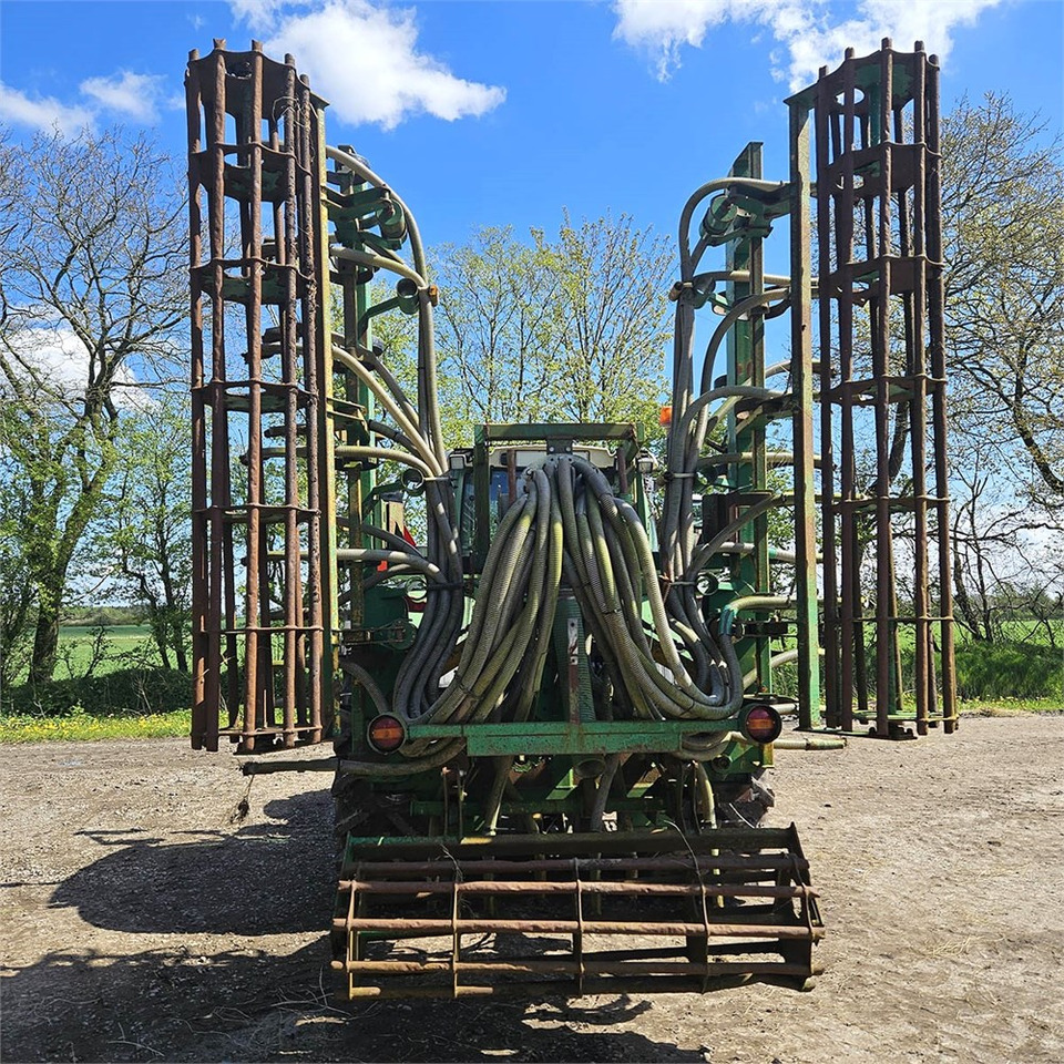 Samson 8 meter - Műtrágyaszóró gép: 4 kép. Samson 8 meter - Műtrágyaszóró gép: 4 kép.