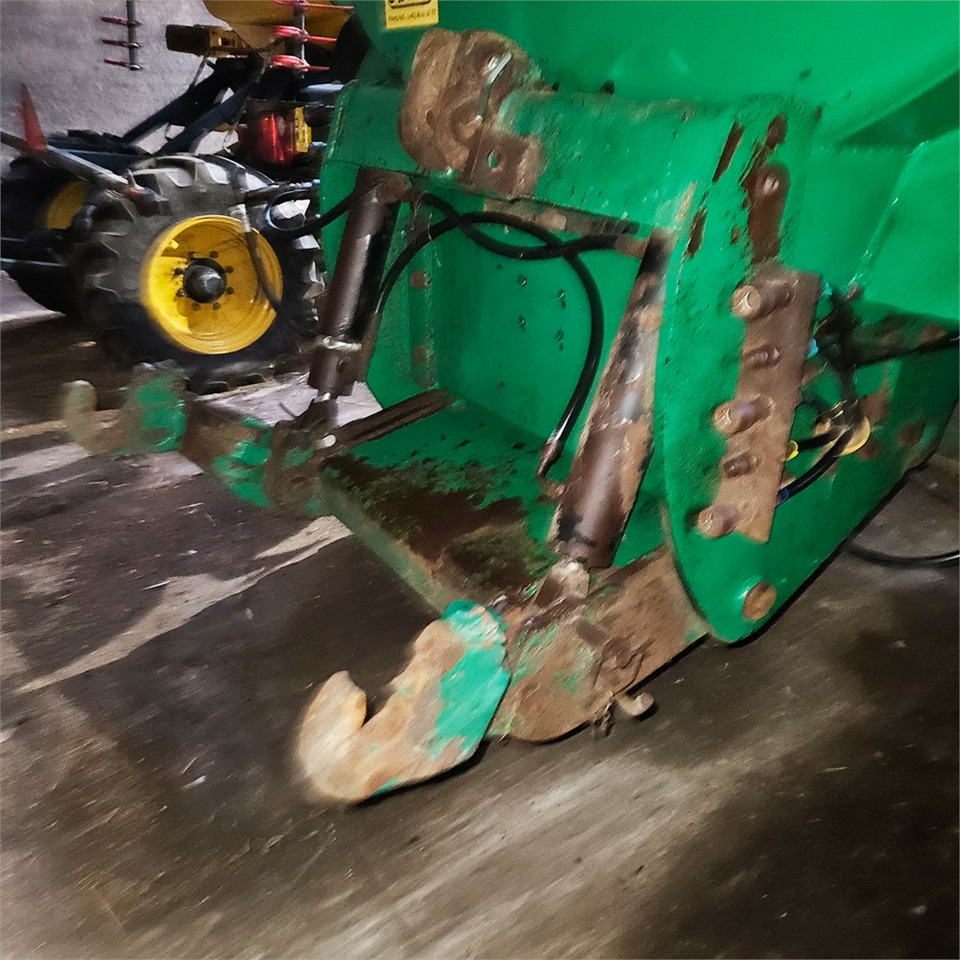 Műtrágyaszóró gép Samson PG20: 11 kép. Műtrágyaszóró gép Samson PG20: 11 kép.