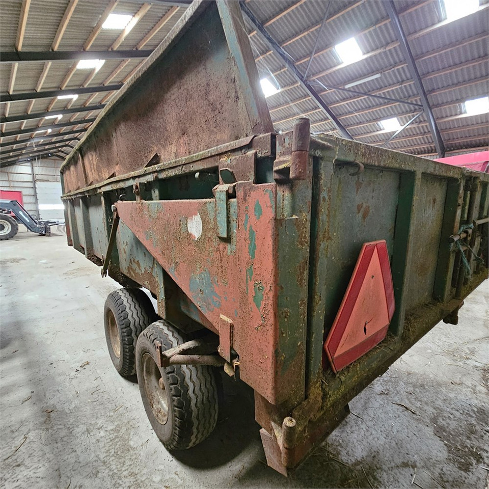 Mezőgazdasági billenőpótkocsi Scan-Agro STBT 11: 8 kép. Mezőgazdasági billenőpótkocsi Scan-Agro STBT 11: 8 kép.