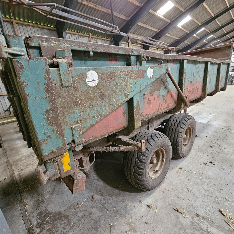 Mezőgazdasági billenőpótkocsi Scan-Agro STBT 11: 7 kép. Mezőgazdasági billenőpótkocsi Scan-Agro STBT 11: 7 kép.