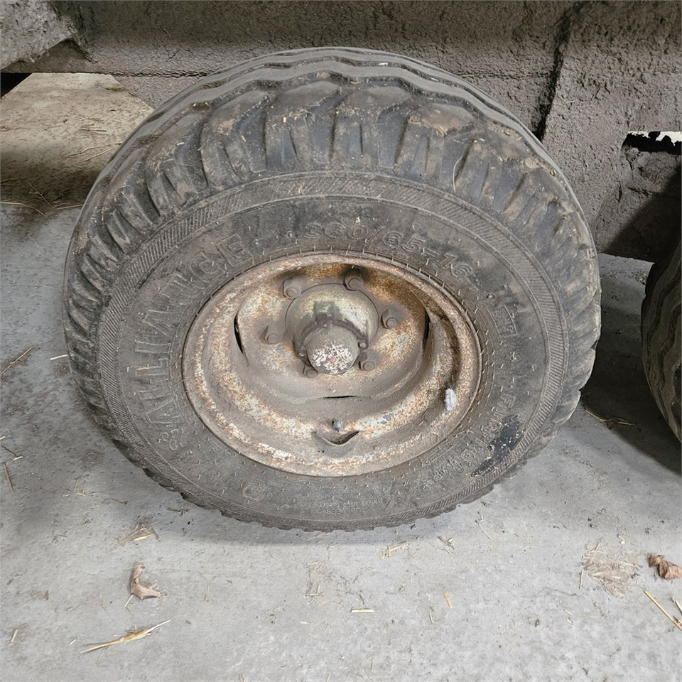 Mezőgazdasági billenőpótkocsi Scan-Agro STBT 11: 15 kép. Mezőgazdasági billenőpótkocsi Scan-Agro STBT 11: 15 kép.