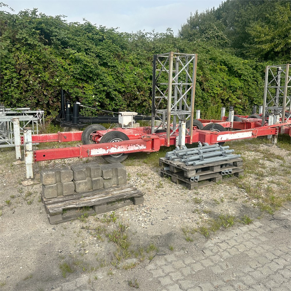 Scanclimber Chassis - Emelő: 2 kép. Scanclimber Chassis - Emelő: 2 kép.