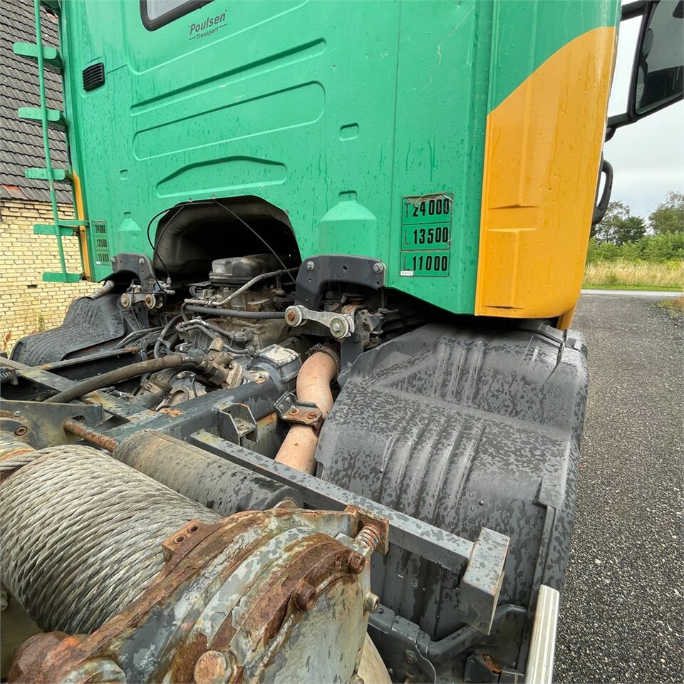 Platós teherautó Scania 124G: 12 kép.
