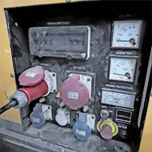 Dobozos felépítményű teherautó Scania R500: 32 kép.