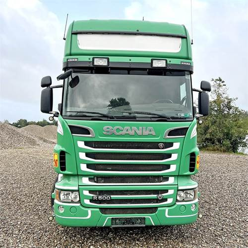 Dobozos felépítményű teherautó Scania R500: 13 kép.