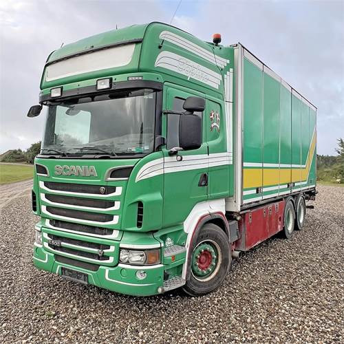 Dobozos felépítményű teherautó Scania R500: 14 kép.