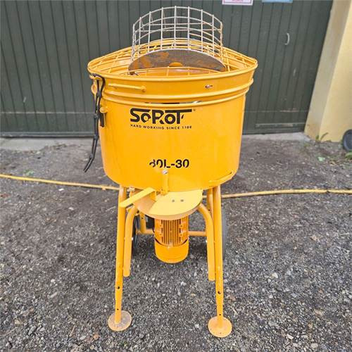 Soroto 80L-30 - Betonkeverő: 2 kép. Soroto 80L-30 - Betonkeverő: 2 kép.
