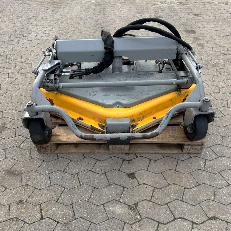 Stiga 135 H 13-7823-21 - Kerti fűkasza: 5 kép. Stiga 135 H 13-7823-21 - Kerti fűkasza: 5 kép.