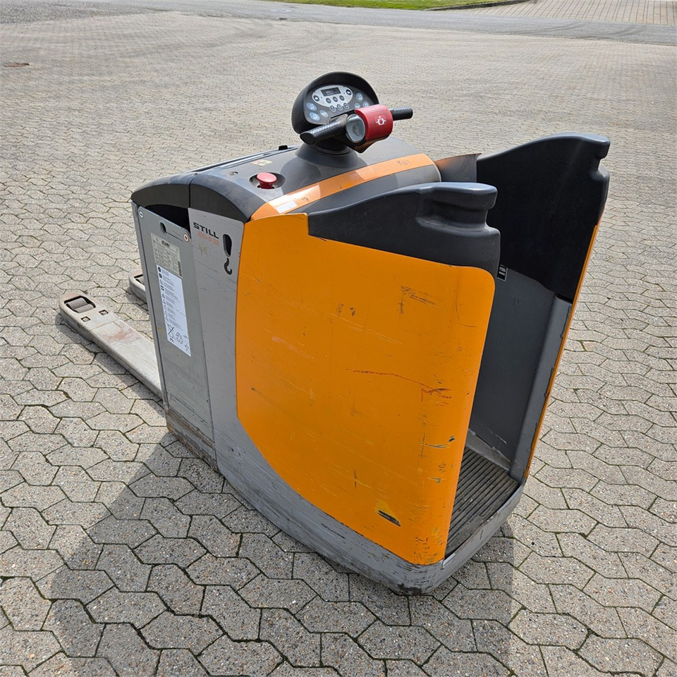 Still EXU-S22 - Kézi raklapemelő: 5 kép. Still EXU-S22 - Kézi raklapemelő: 5 kép.