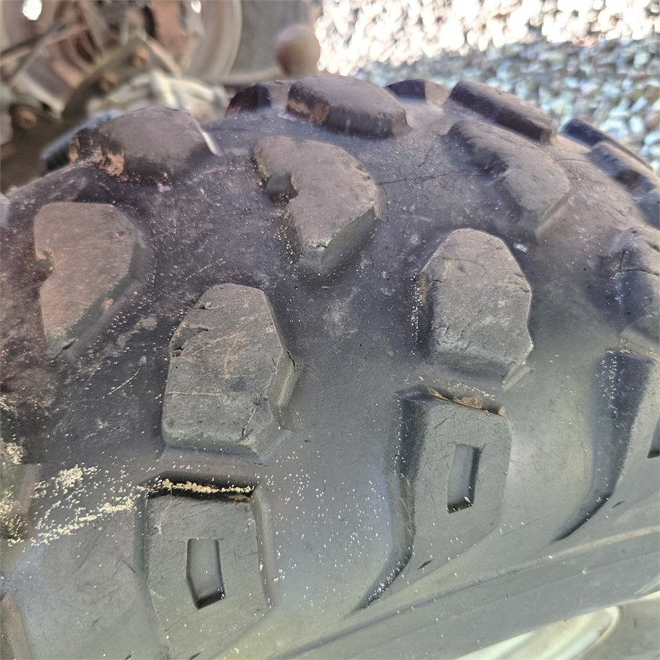 ATV/ Quad Suzuki Eiger 400: 25 kép.