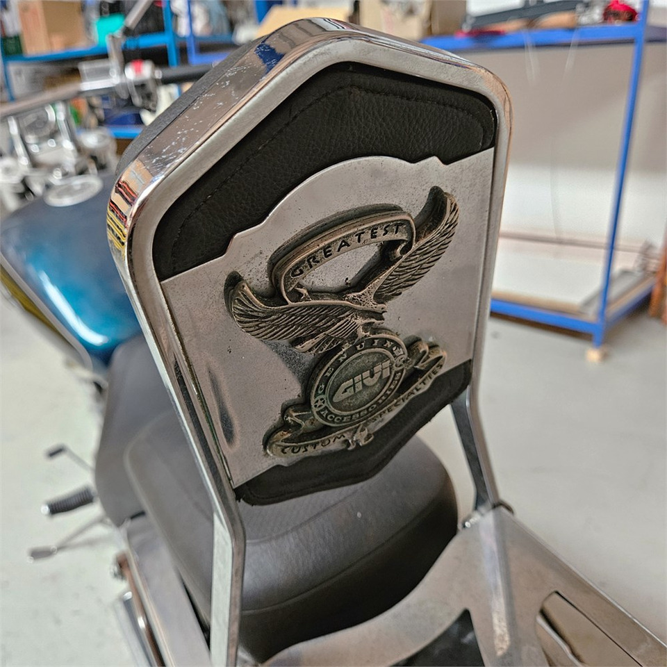 Motorkerékpár Suzuki Marauder VZ 800: 29 kép. Motorkerékpár Suzuki Marauder VZ 800: 29 kép.