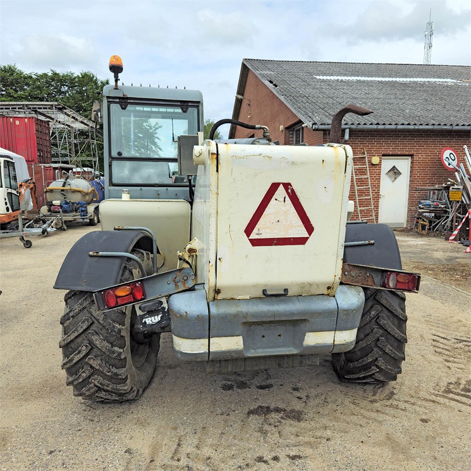 Terex Atlas 3517 - Teleszkópos rakodó: 3 kép. Terex Atlas 3517 - Teleszkópos rakodó: 3 kép.