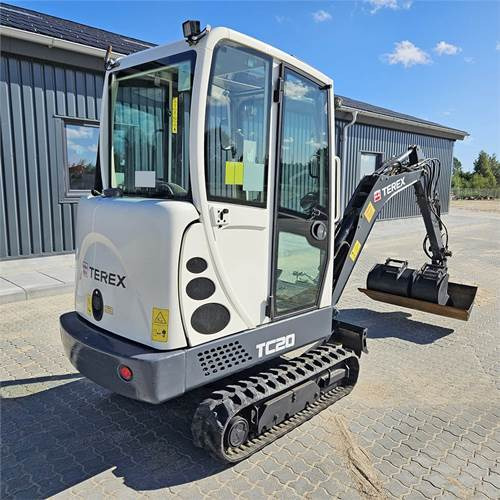 Terex TC20 - Minikotró: 3 kép. Terex TC20 - Minikotró: 3 kép.