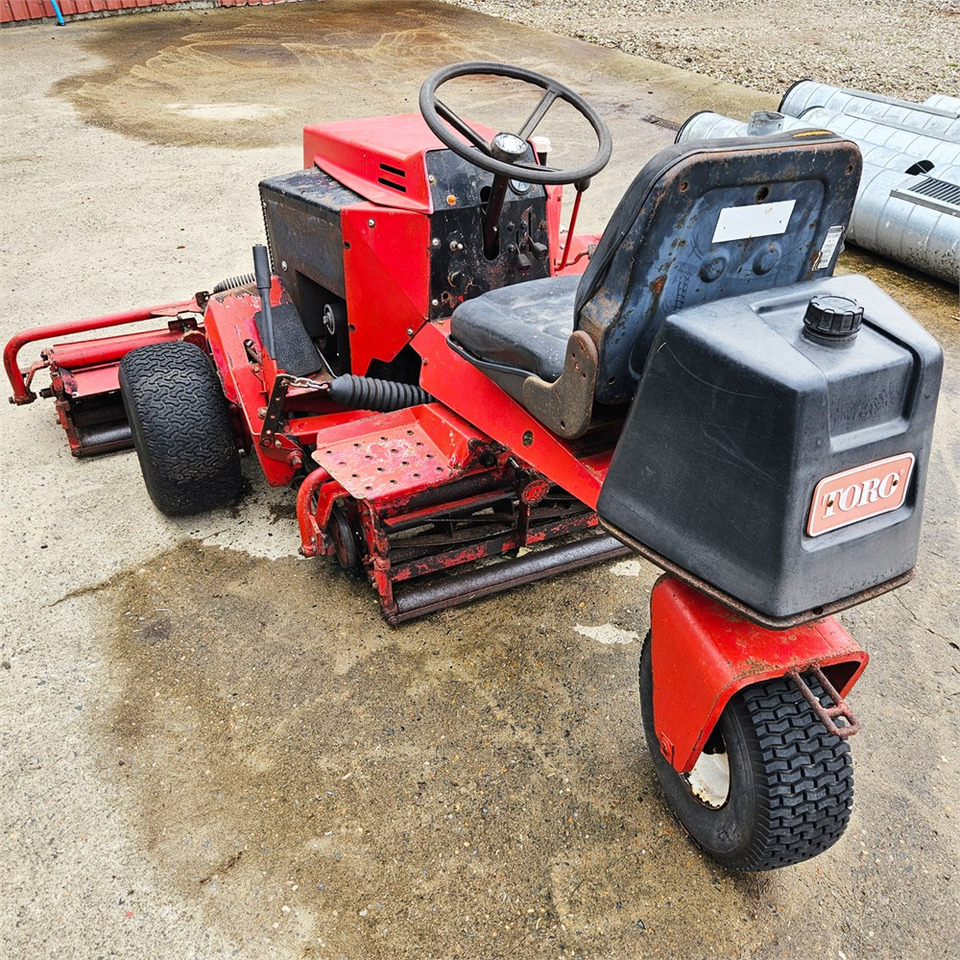 Toro 15-2158 ccw - Kerti fűkasza: 3 kép. Toro 15-2158 ccw - Kerti fűkasza: 3 kép.