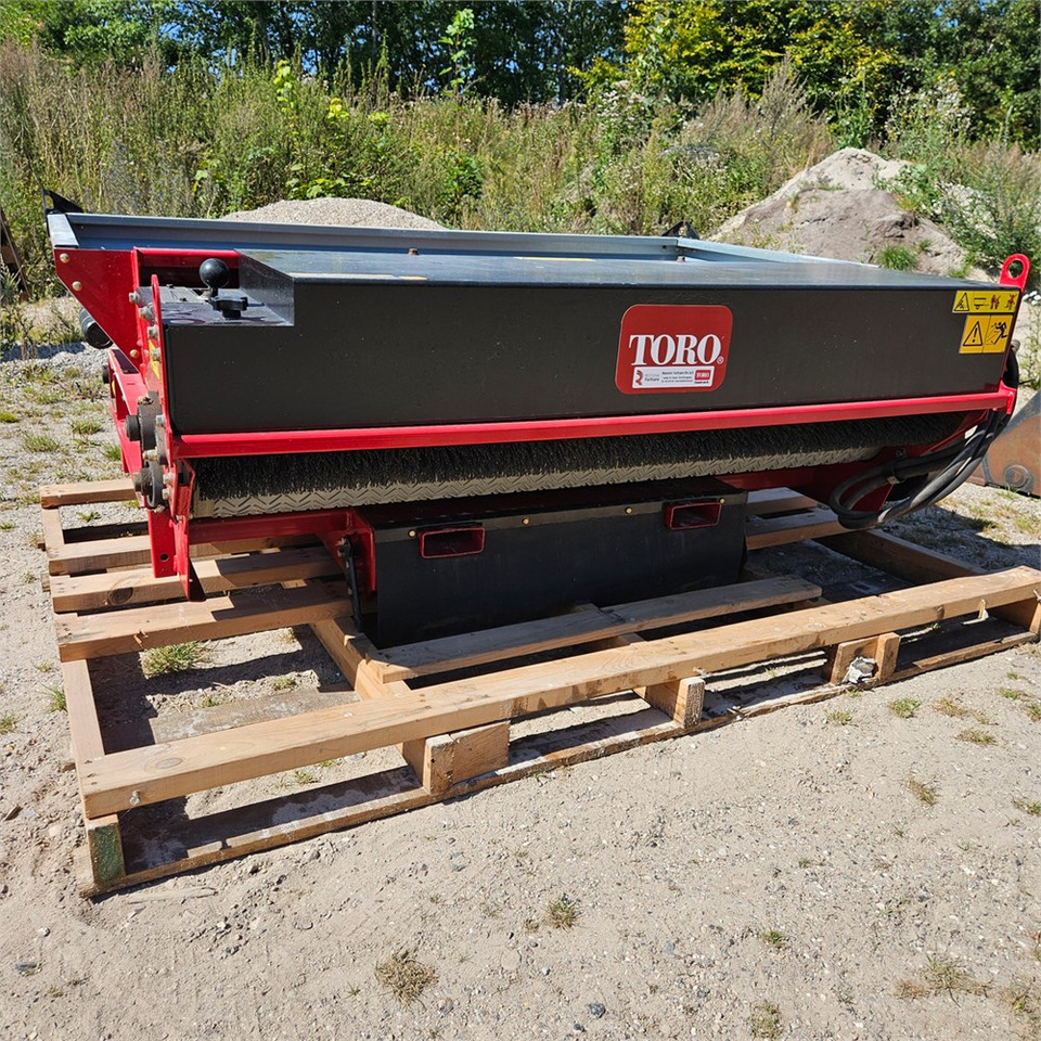 Toro 44225 - Kerti fűkasza: 2 kép. Toro 44225 - Kerti fűkasza: 2 kép.