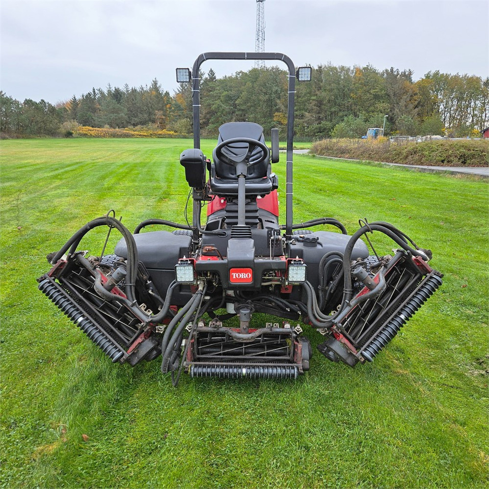 Toro Realmaster 5510 - Kerti fűkasza: 4 kép. Toro Realmaster 5510 - Kerti fűkasza: 4 kép.