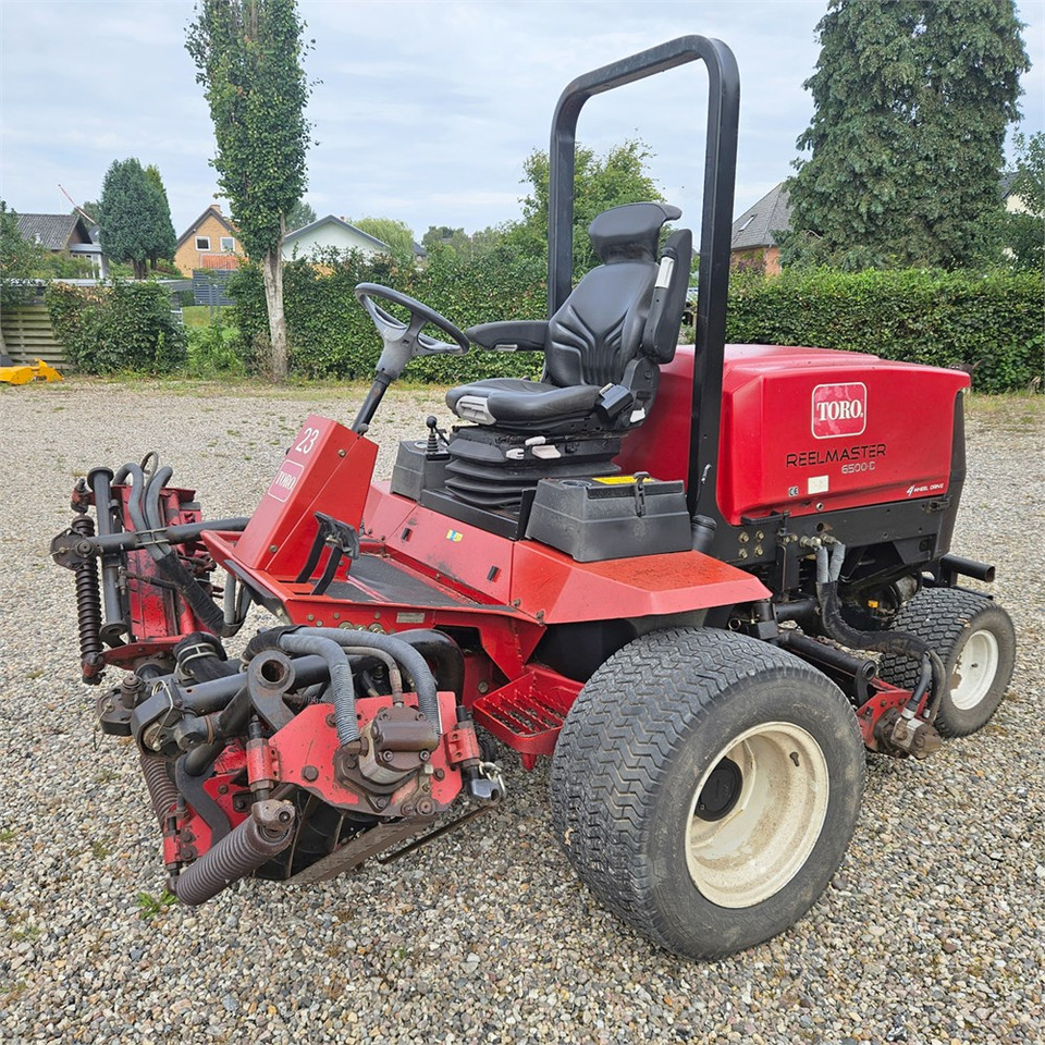 Toro Reelmaster 6500 D - Kerti fűkasza: 2 kép. Toro Reelmaster 6500 D - Kerti fűkasza: 2 kép.