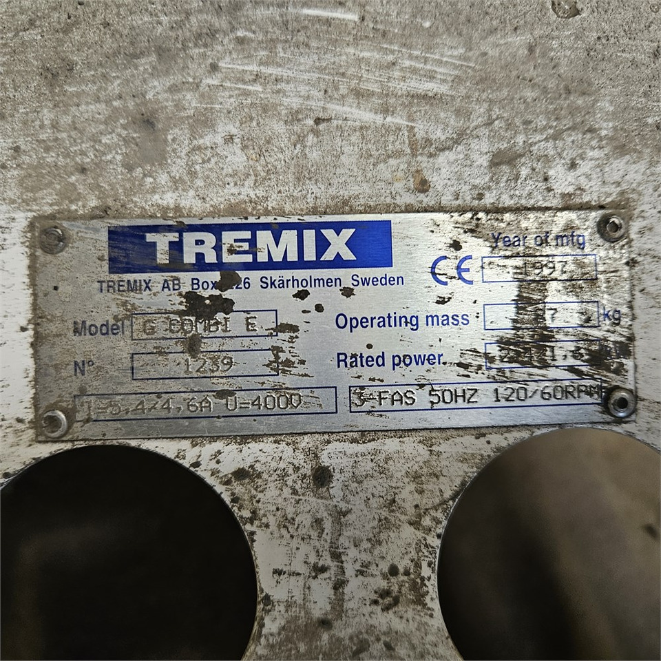 Tremix G Combi E - Betonsimító: 3 kép. Tremix G Combi E - Betonsimító: 3 kép.