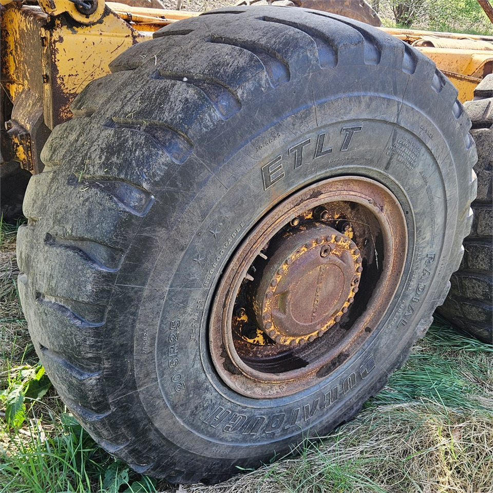 Csuklós dömper Volvo A20: 48 kép.