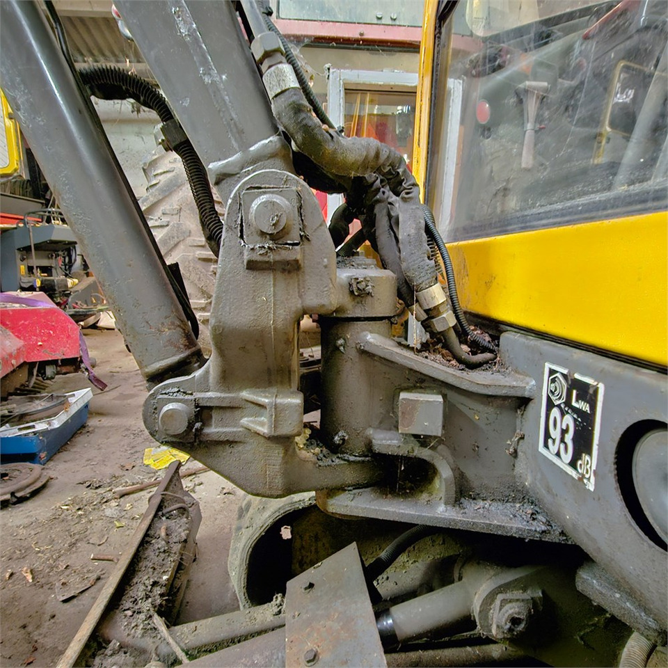 Minikotró Volvo EC20 B XTV: 32 kép.
