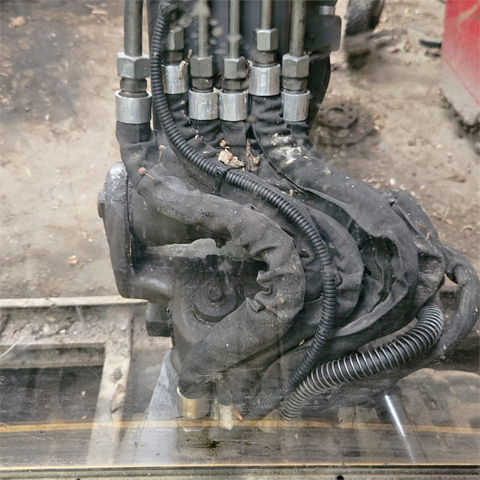 Minikotró Volvo EC20 B XTV: 36 kép.