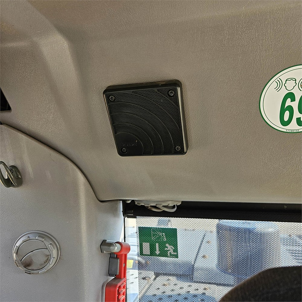 Lánctalpas kotró Volvo EC200 EL: 20 kép.