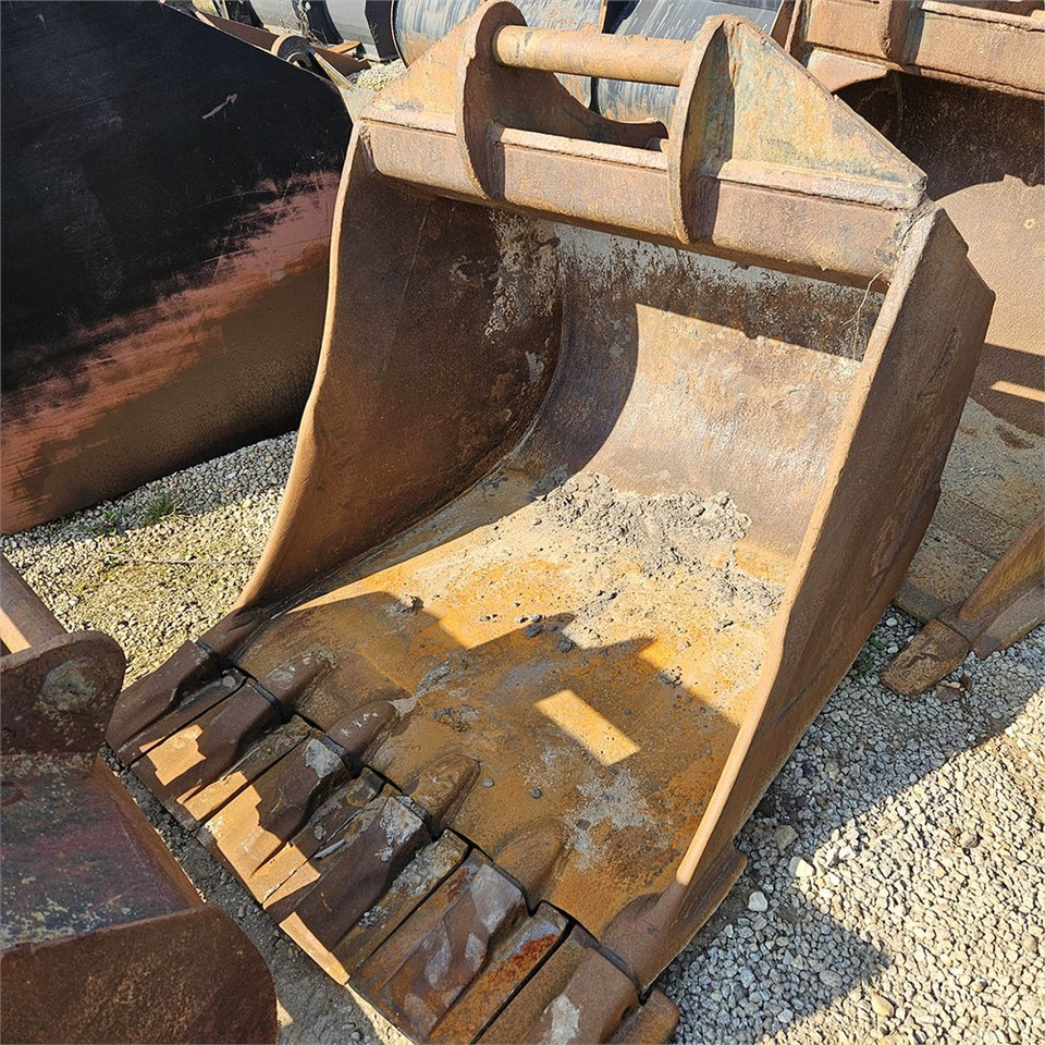 Lánctalpas kotró Volvo EC200 EL: 9 kép.