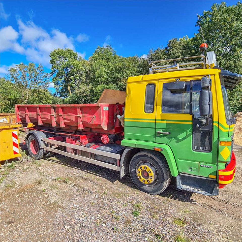 Volvo FL612 - Teherautó - kábelrendszer: 5 kép. Volvo FL612 - Teherautó - kábelrendszer: 5 kép.