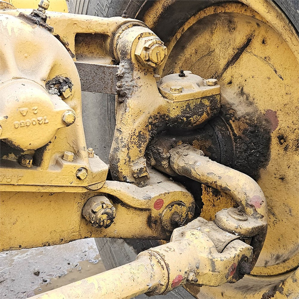 Gréder Volvo VHK-310 BM: 34 kép.