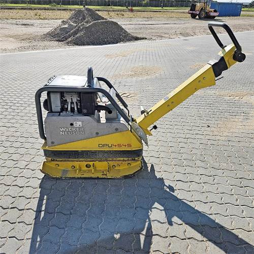 Wacker Neuson DPU 4545 - Lapvibrátor: 4 kép. Wacker Neuson DPU 4545 - Lapvibrátor: 4 kép.