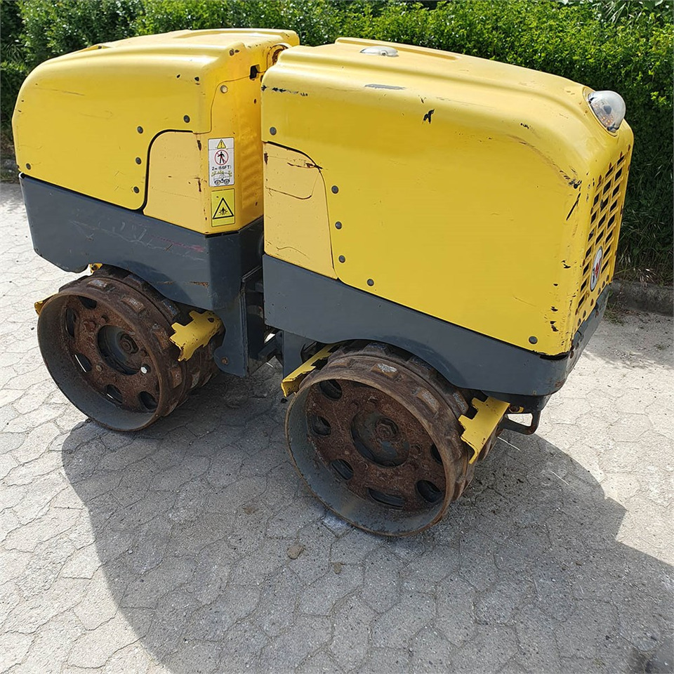 Wacker Neuson RT SC3 - Minihenger: 3 kép. Wacker Neuson RT SC3 - Minihenger: 3 kép.