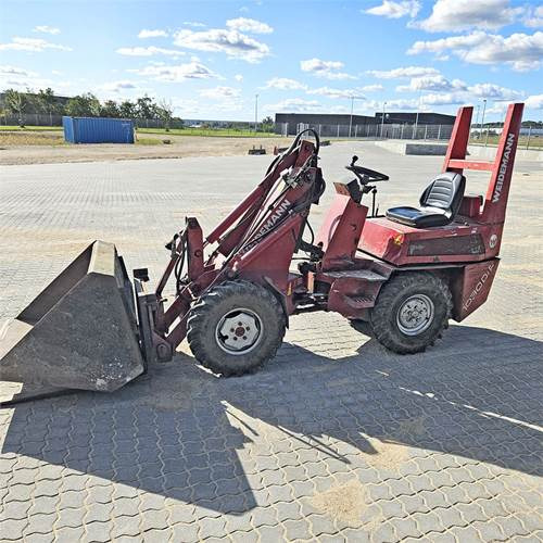 Weidemann 1030 D/P - Gumikerekes homlokrakodó: 4 kép. Weidemann 1030 D/P - Gumikerekes homlokrakodó: 4 kép.