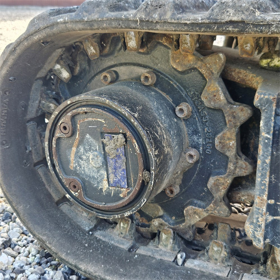 Minikotró Yanmar SV18: 50 kép.
