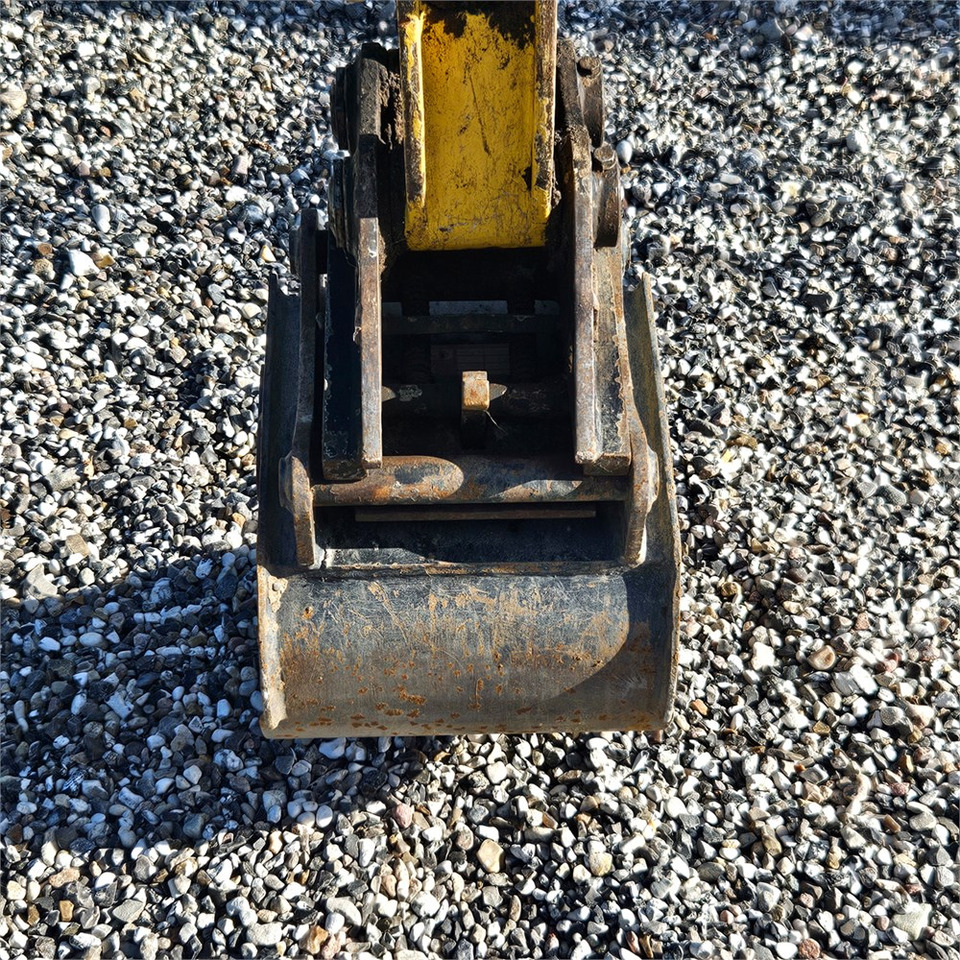Minikotró Yanmar SV18: 36 kép.