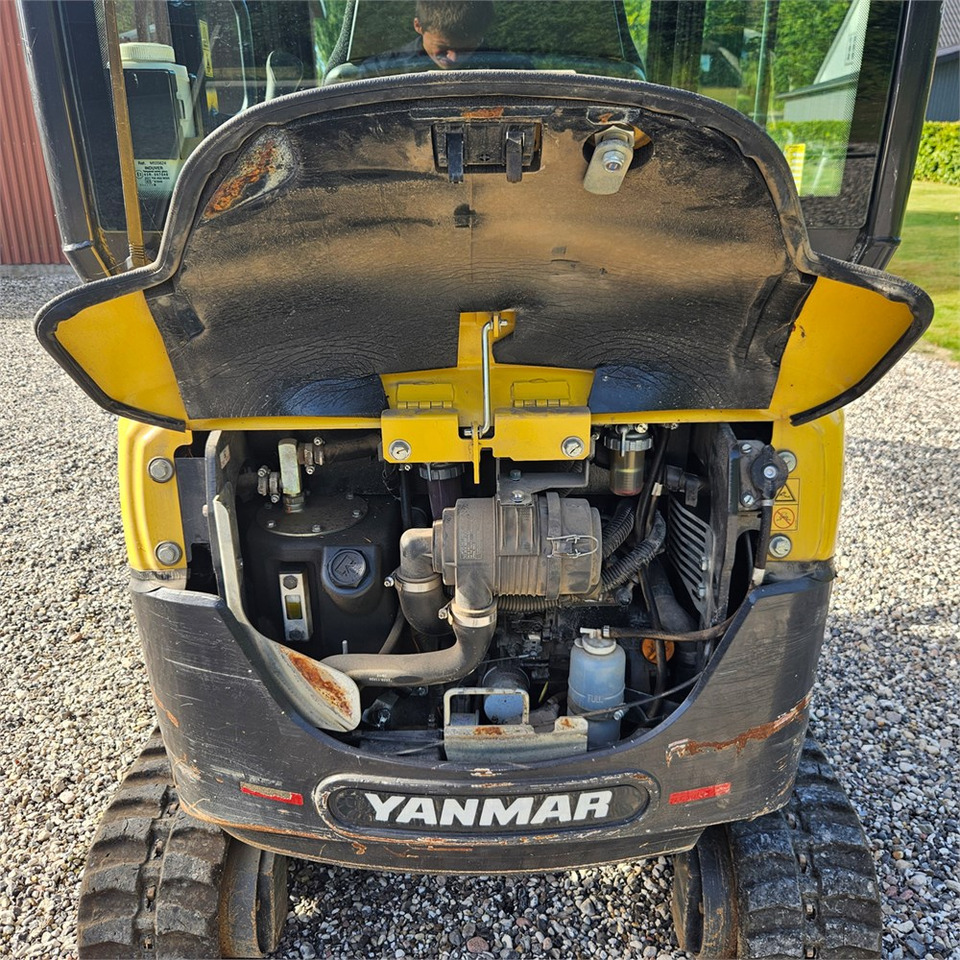 Minikotró Yanmar SV18: 39 kép.