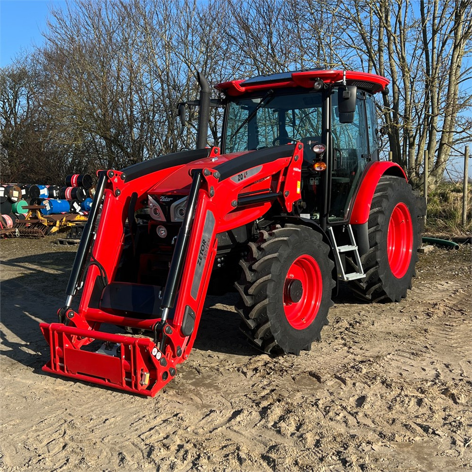 Zetor Promixa HS100 - Traktor: 2 kép. Zetor Promixa HS100 - Traktor: 2 kép.