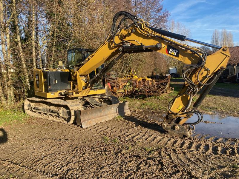 Caterpillar 308 CR - Minikotró: 3 kép. Caterpillar 308 CR - Minikotró: 3 kép.