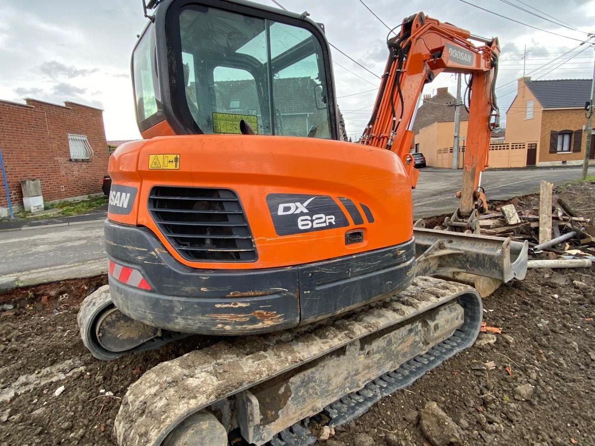 Doosan DX 62R-3 - Minikotró: 5 kép. Doosan DX 62R-3 - Minikotró: 5 kép.