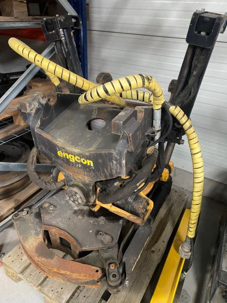 ENGCON EC 219 - Tiltrotátor: 2 kép. ENGCON EC 219 - Tiltrotátor: 2 kép.