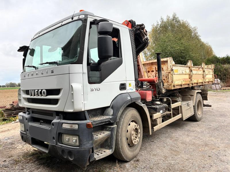 Iveco STRALIS 310 - Horgos rakodó teherautó, Darus autó: 3 kép. Iveco STRALIS 310 - Horgos rakodó teherautó, Darus autó: 3 kép.